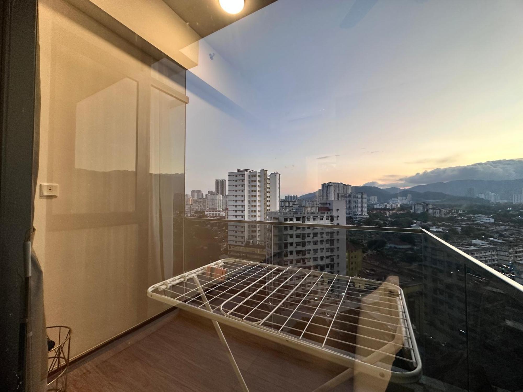 New 2Br Georgetown Warm And Lovely Homestay 10Pax-无敌美景两房民宿 Beacon Executive Suite Exterior foto
